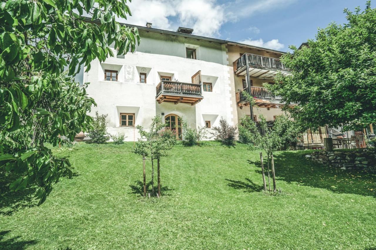 Apartmán Il Maschun Im Historischen Engadinerhaus Scuol Exteriér fotografie